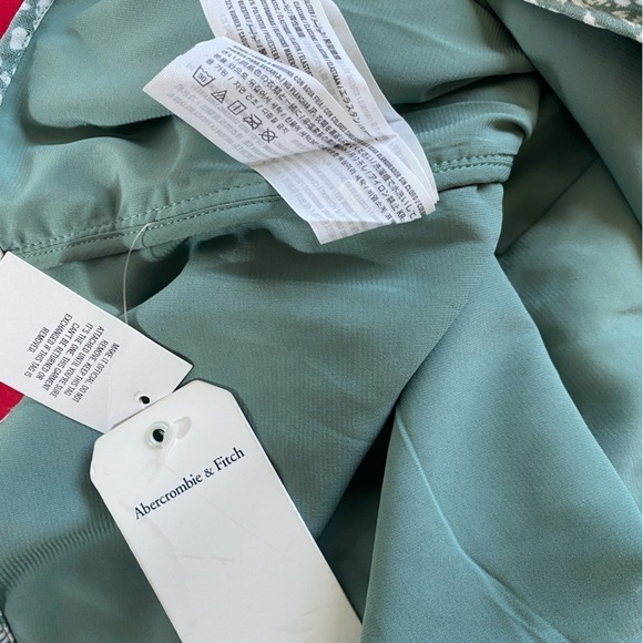 New Without Tags Abercrombie & Fitch Rouched Mini Dress in sage green print XXLT - Picture 4 of 7